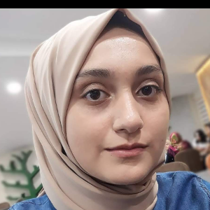 Etutkurs uzmanı Zehranur