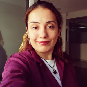 Etutkurs uzmanı Esra